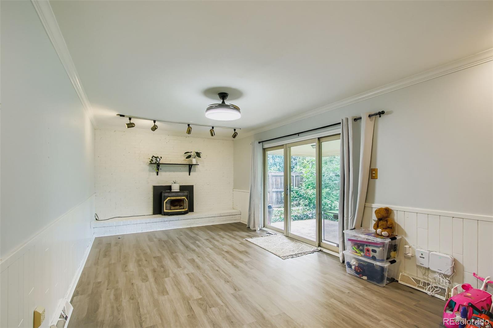 MLS Image #10 for 2728 s marshall street,denver, Colorado