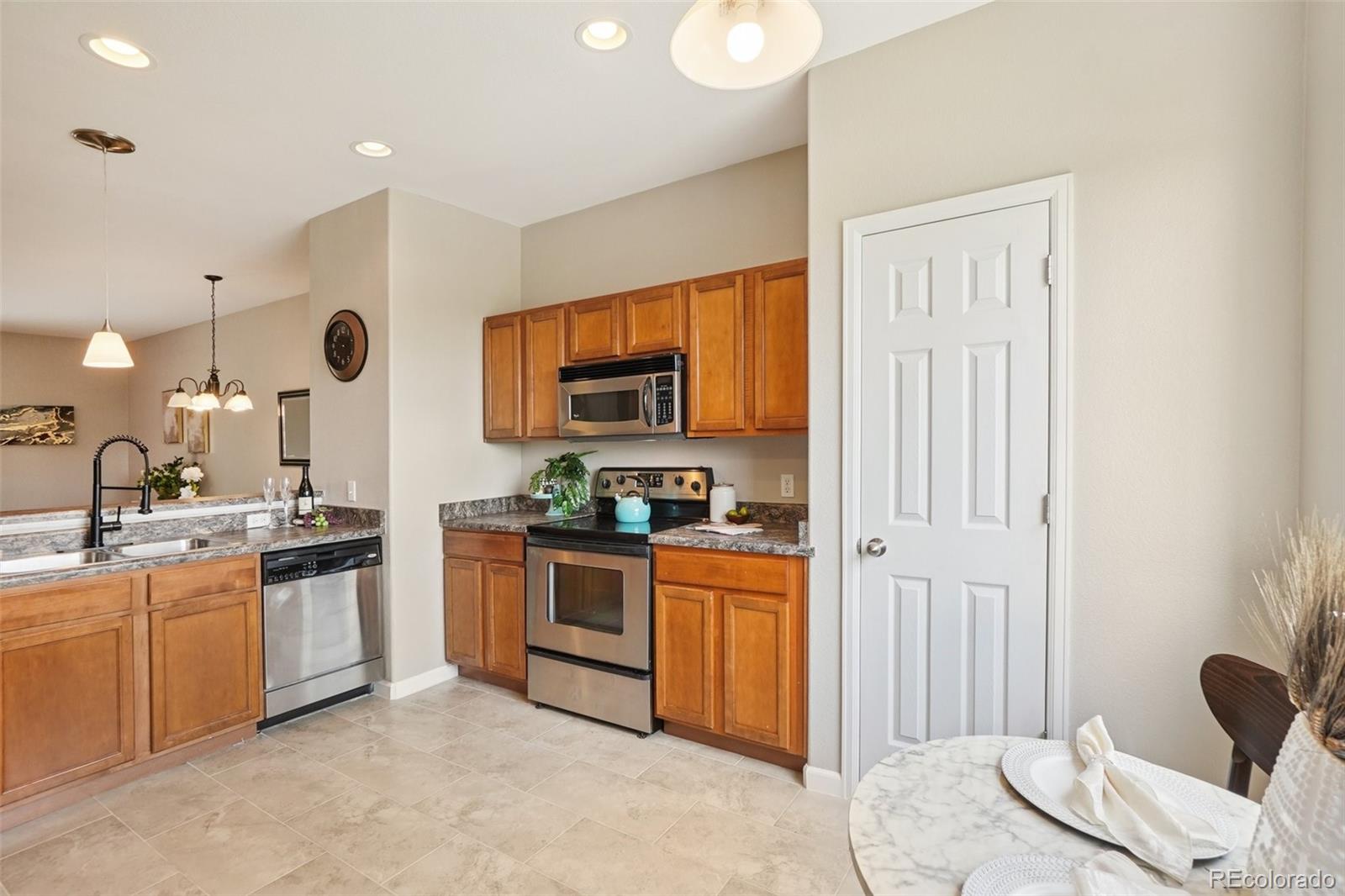 MLS Image #13 for 12795  jasmine court,thornton, Colorado