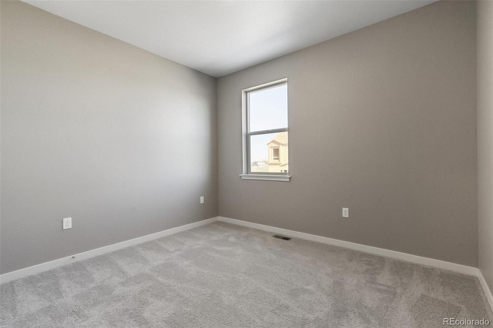 MLS Image #14 for 778 n clubview street,watkins, Colorado