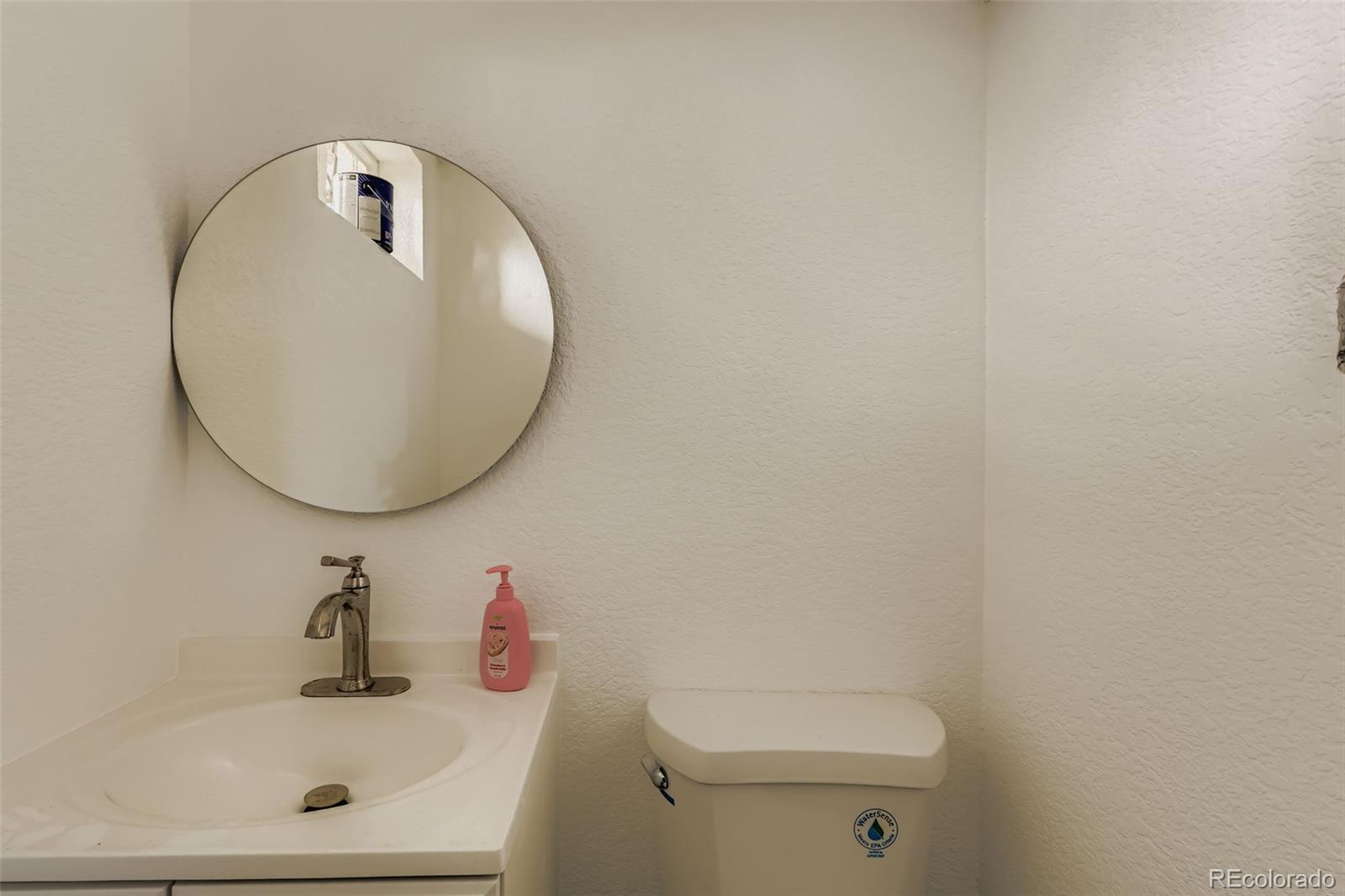 MLS Image #19 for 7301  worley drive,denver, Colorado