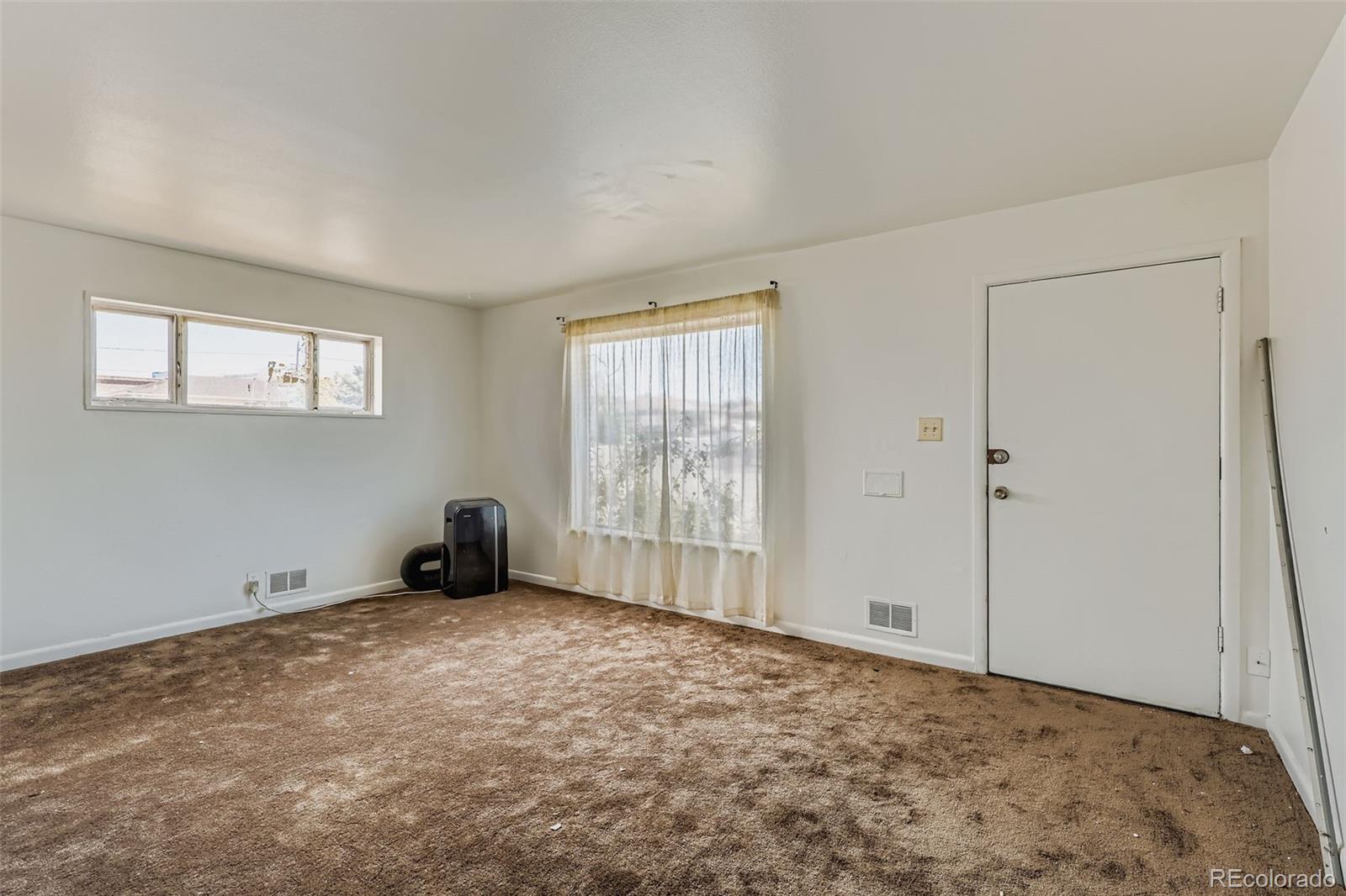 MLS Image #3 for 7301  worley drive,denver, Colorado