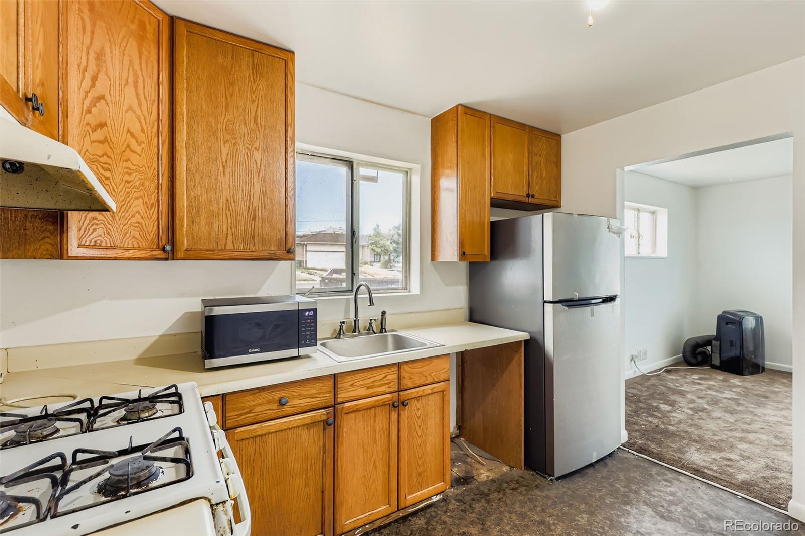MLS Image #8 for 7301  worley drive,denver, Colorado