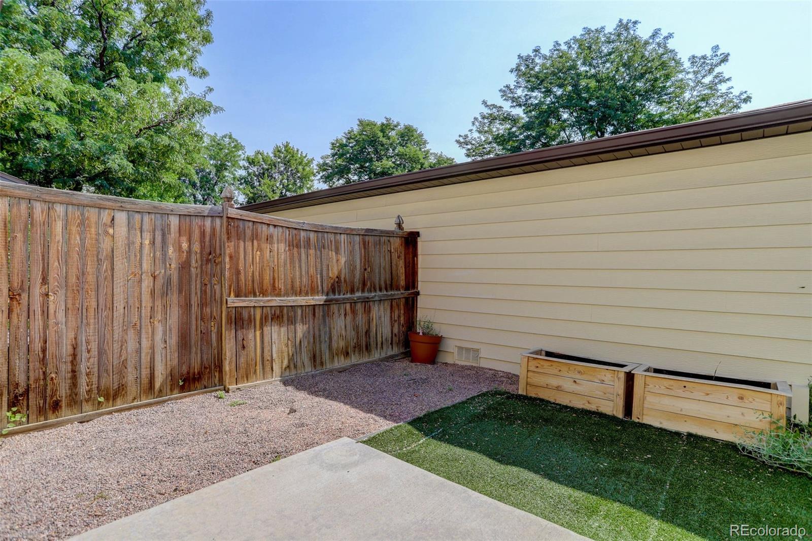 MLS Image #4 for 3551 s kittredge street,aurora, Colorado