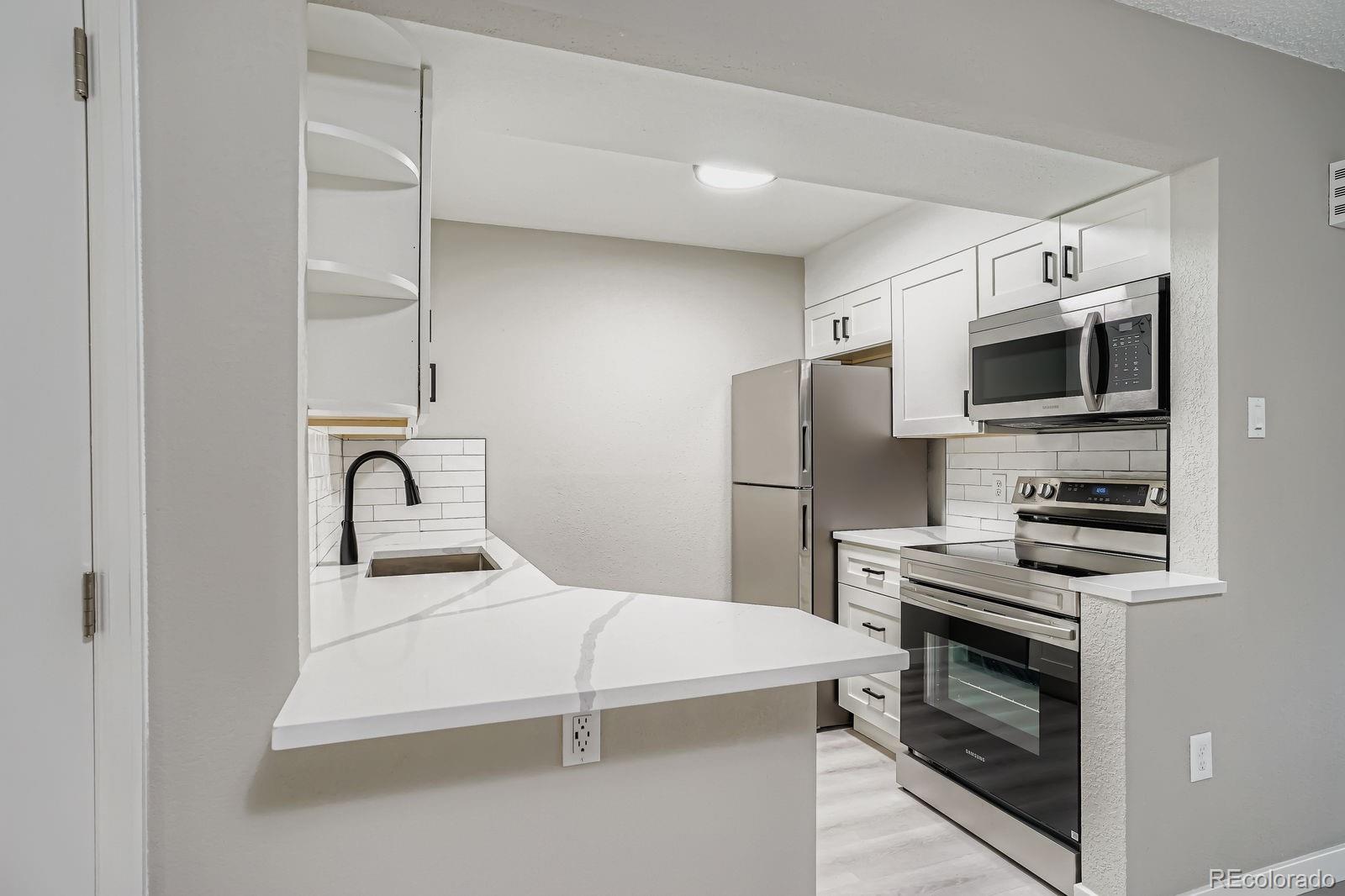 MLS Image #6 for 3050 w 32nd avenue,denver, Colorado
