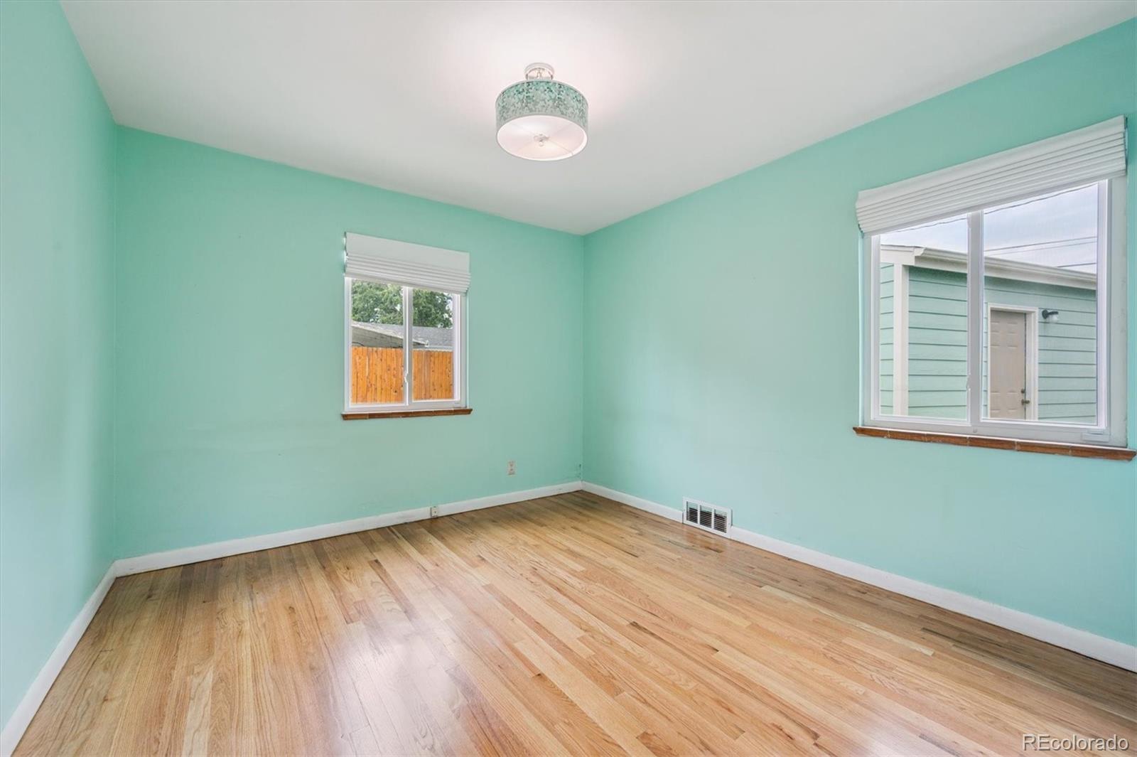 MLS Image #13 for 2675 s king street,denver, Colorado