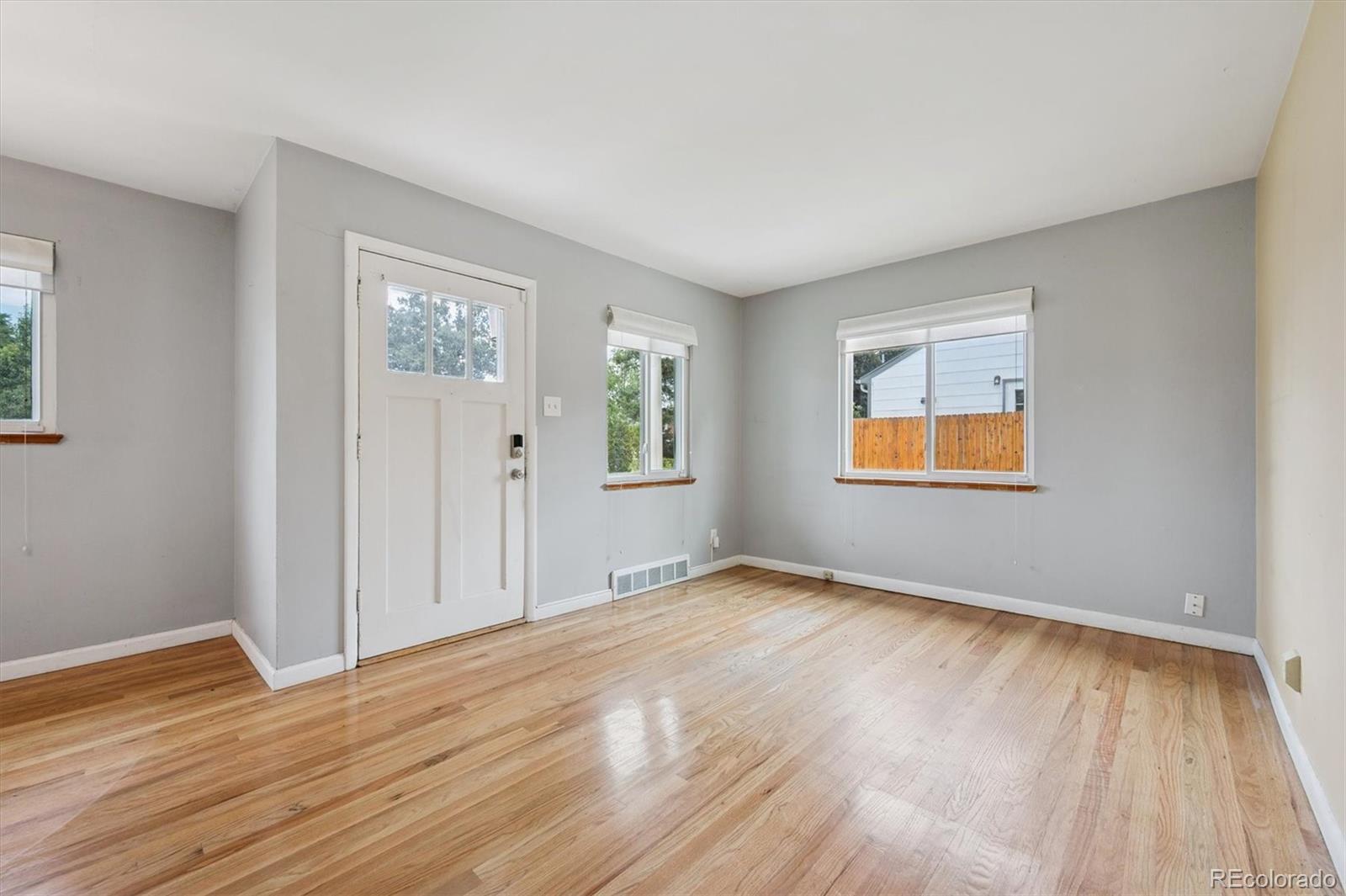 MLS Image #6 for 2675 s king street,denver, Colorado