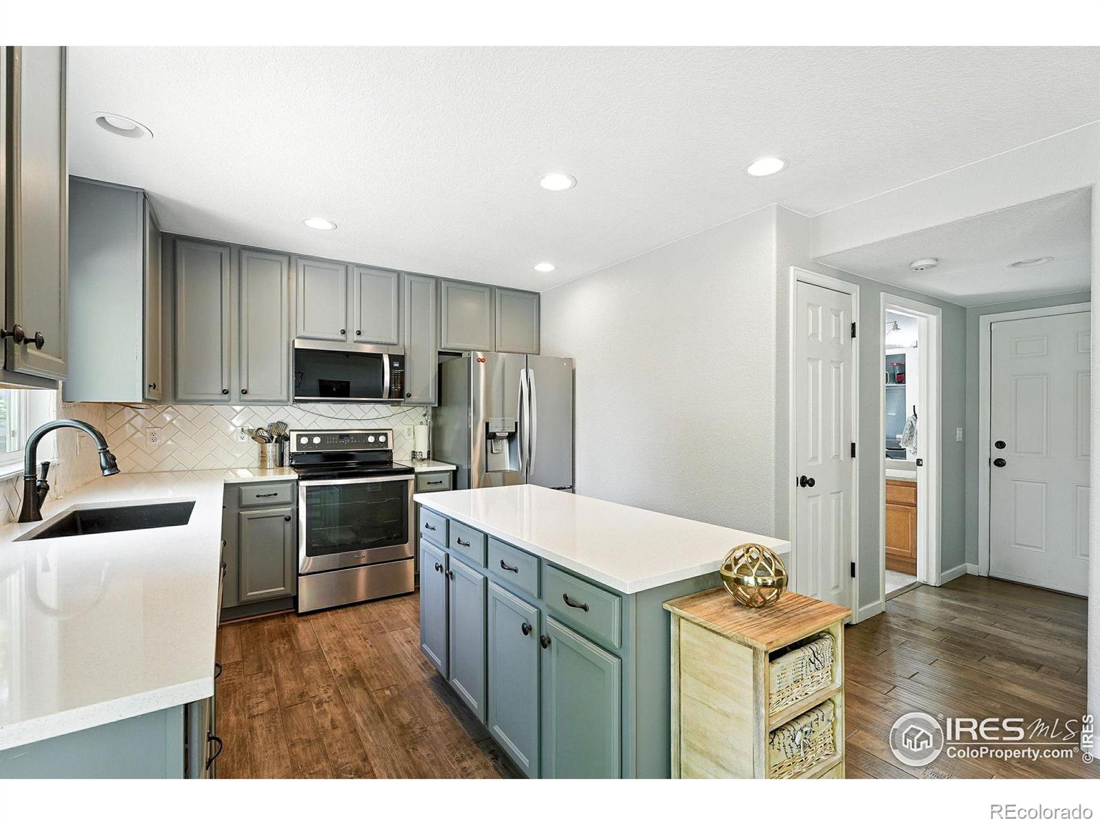 MLS Image #9 for 1526  bon homme richard drive,fort collins, Colorado