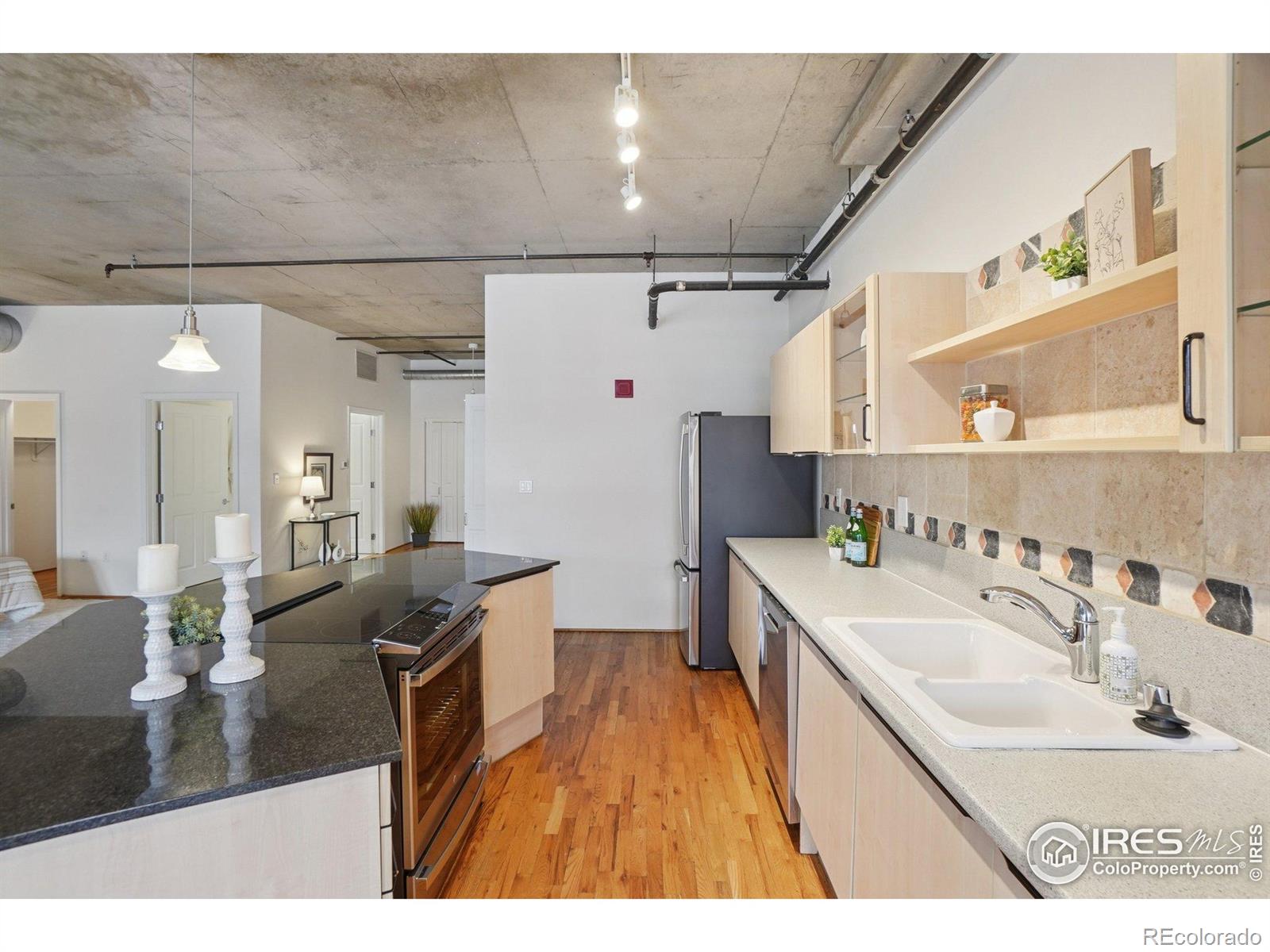 MLS Image #10 for 1499  blake street,denver, Colorado