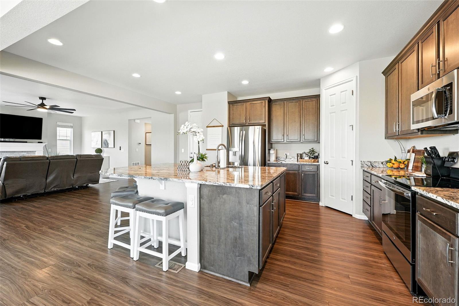 MLS Image #18 for 7359 s queensburg street,aurora, Colorado
