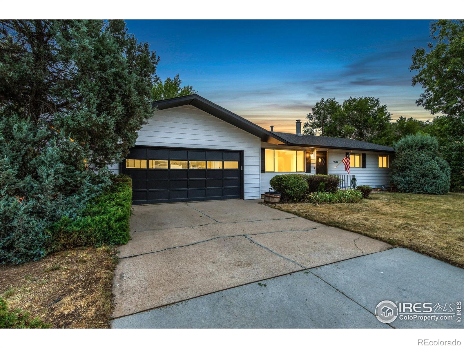 MLS Image #2 for 928 w lake street,fort collins, Colorado