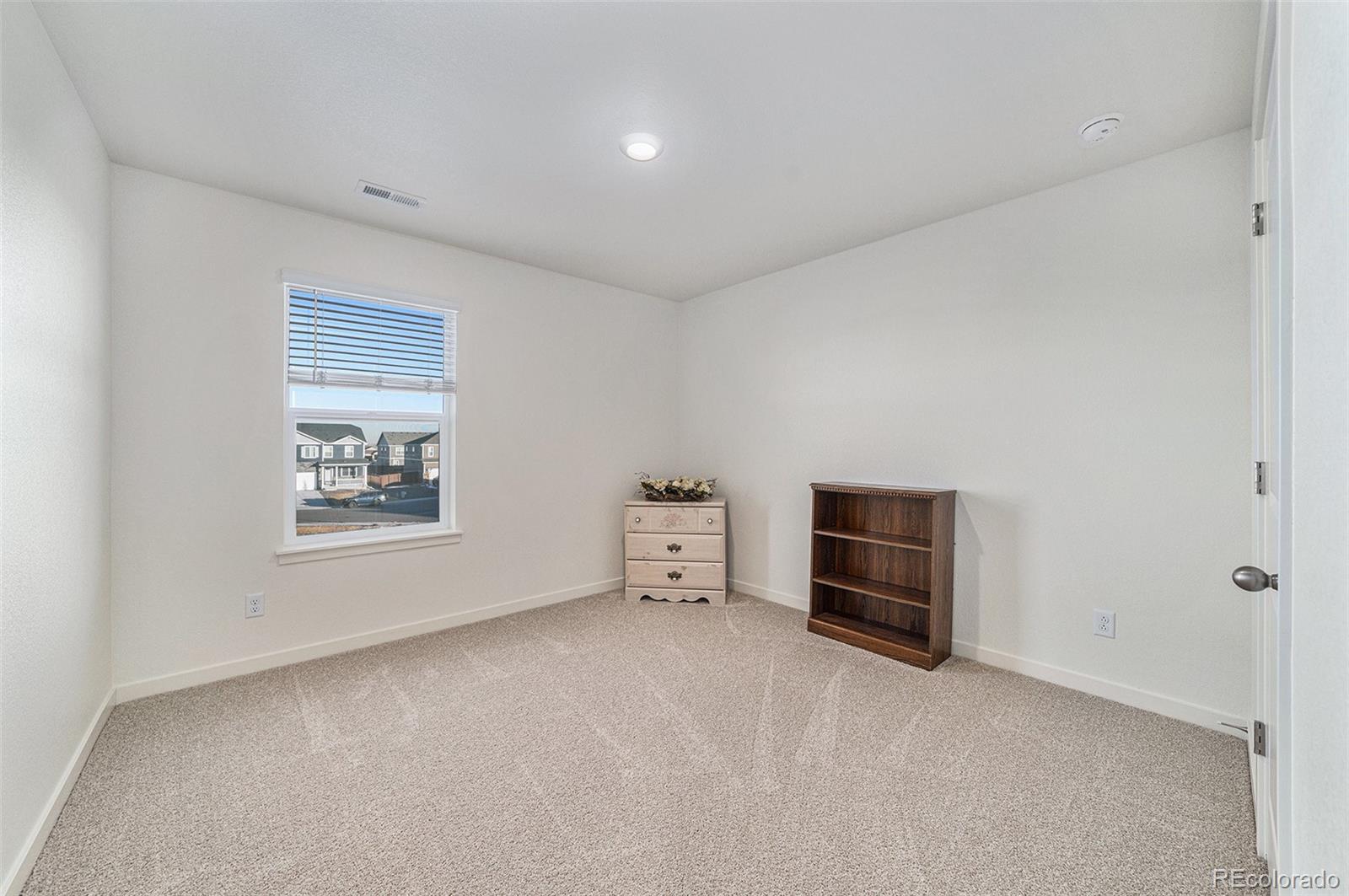 MLS Image #21 for 439  blue bird road,johnstown, Colorado