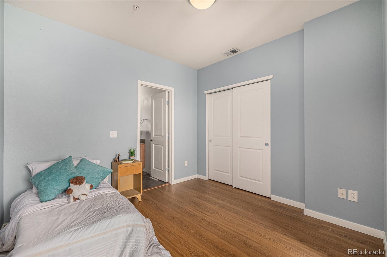 MLS Image #17 for 4100  albion street,denver, Colorado