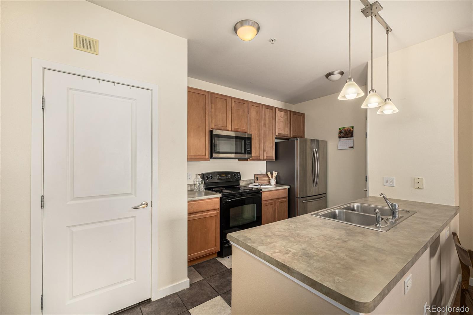MLS Image #7 for 4100  albion street,denver, Colorado