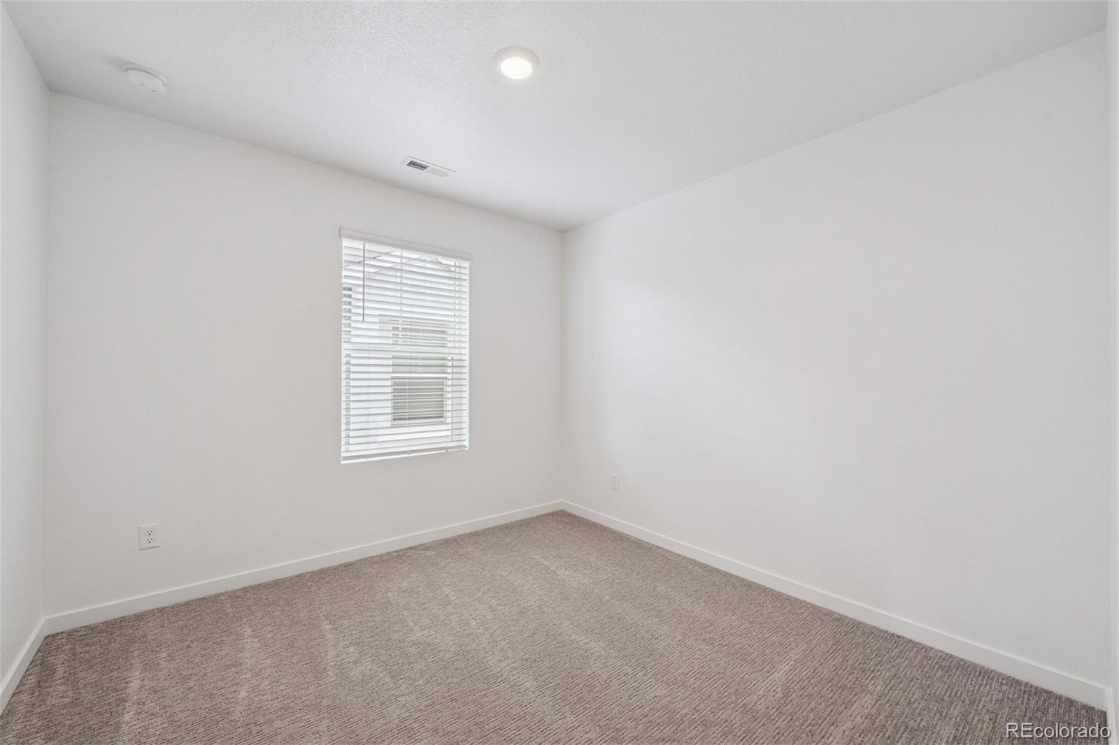 MLS Image #17 for 671 n tempe street,aurora, Colorado