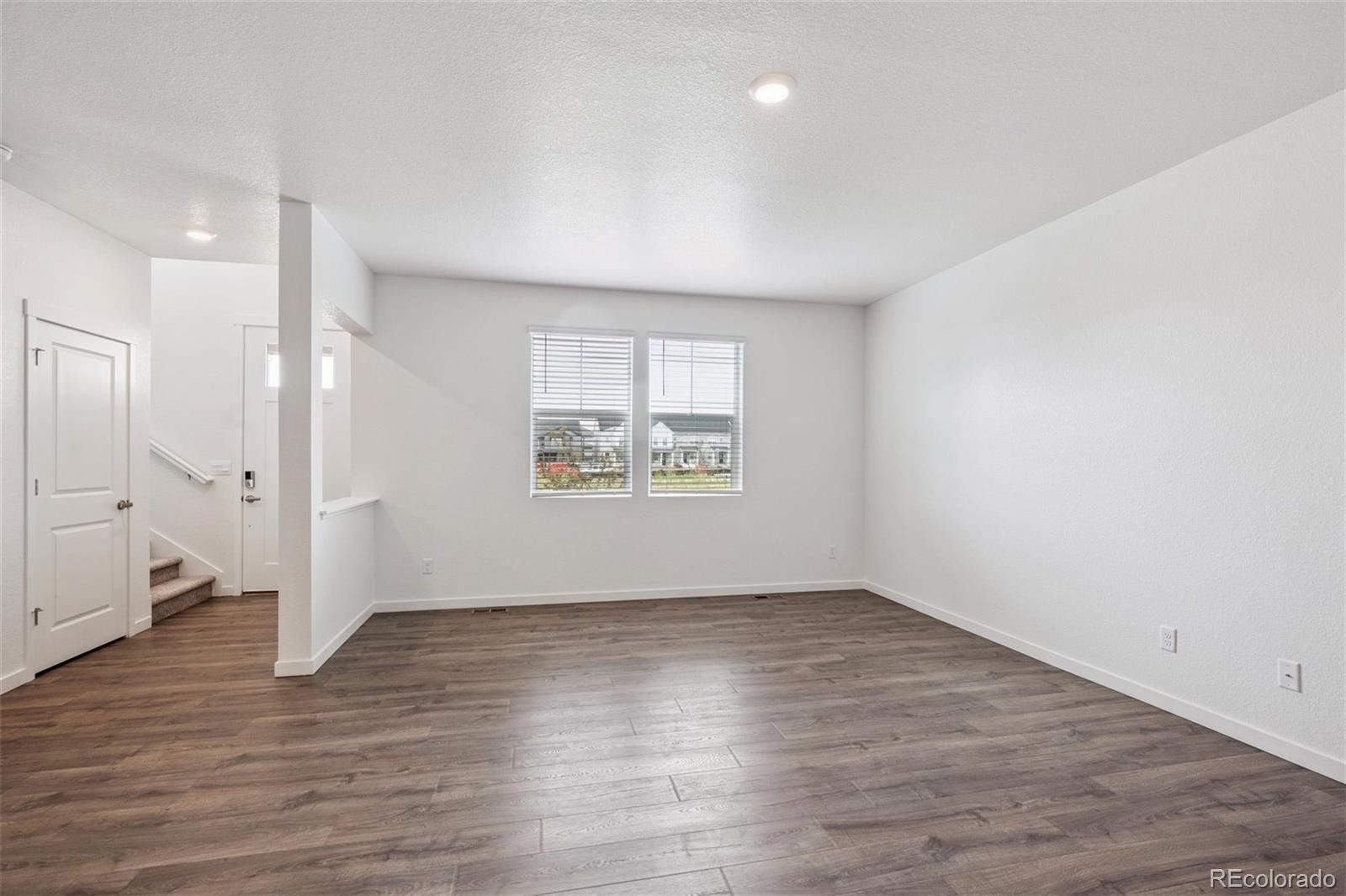 MLS Image #2 for 671 n tempe street,aurora, Colorado