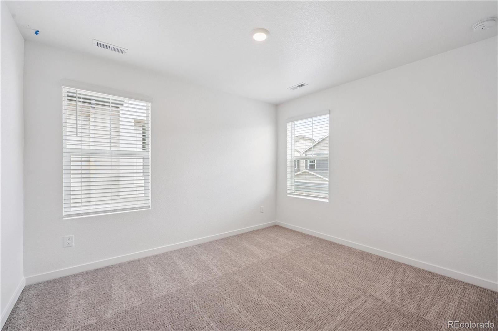 MLS Image #21 for 671 n tempe street,aurora, Colorado
