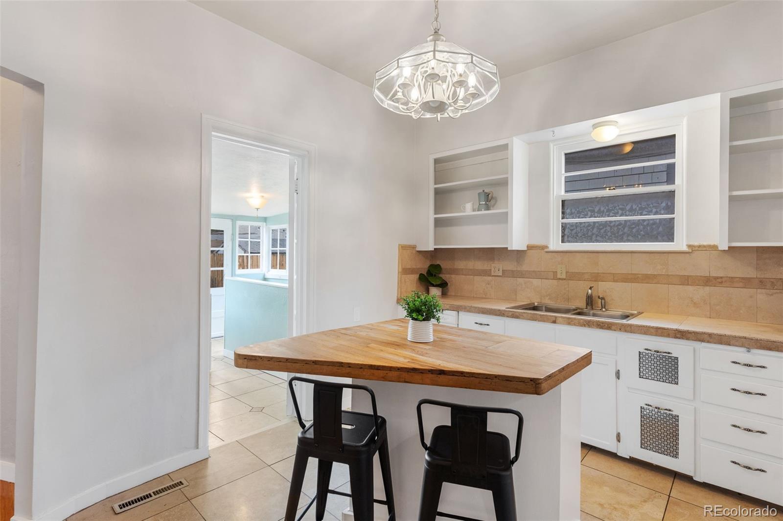 MLS Image #8 for 1909 w cucharras street,colorado springs, Colorado