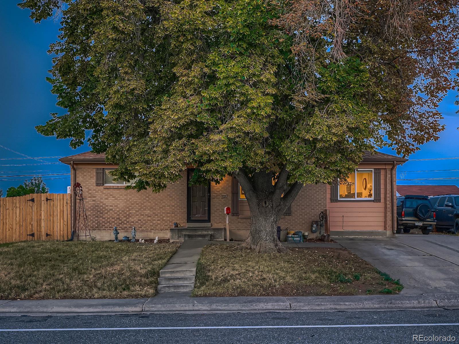 MLS Image #2 for 11284  claude court,northglenn, Colorado