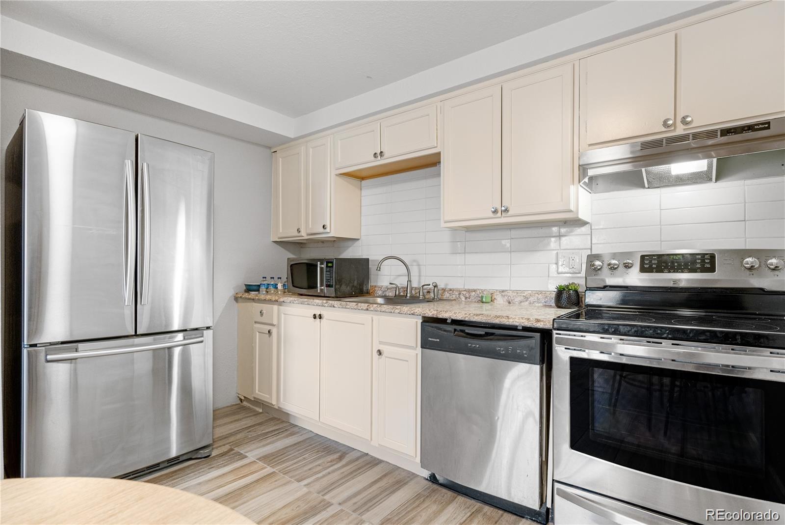 MLS Image #2 for 1306 s parker road,denver, Colorado