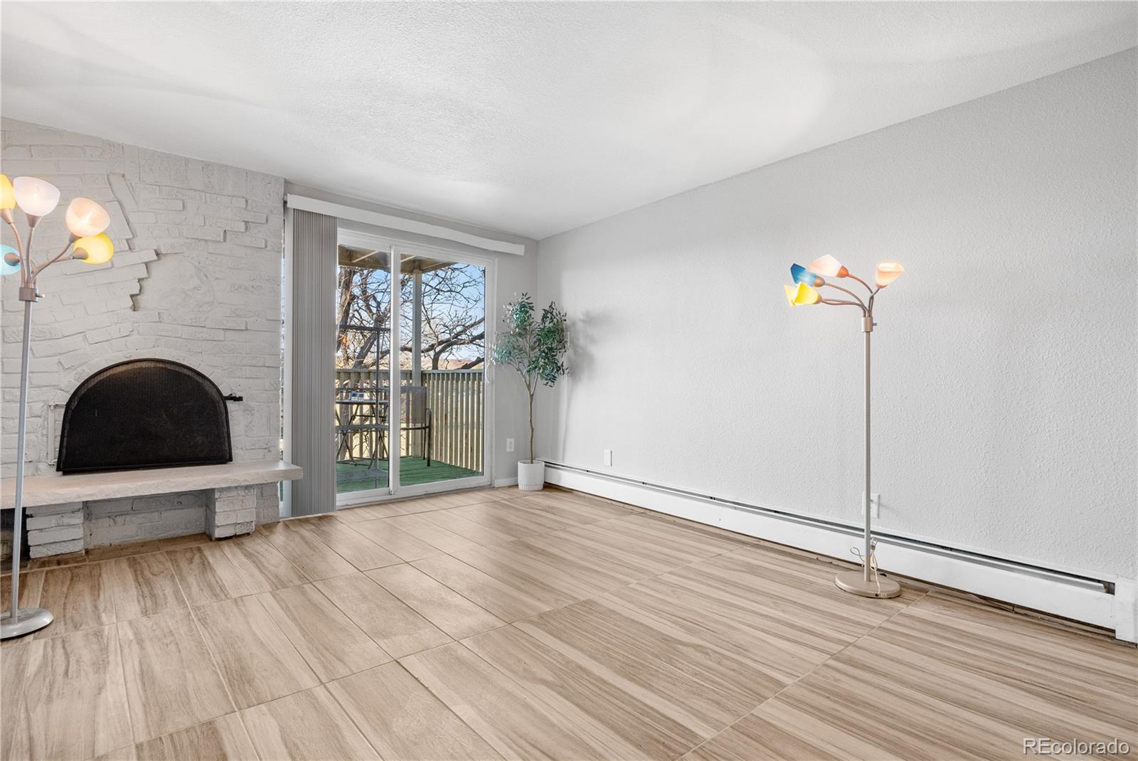 MLS Image #3 for 1306 s parker road,denver, Colorado