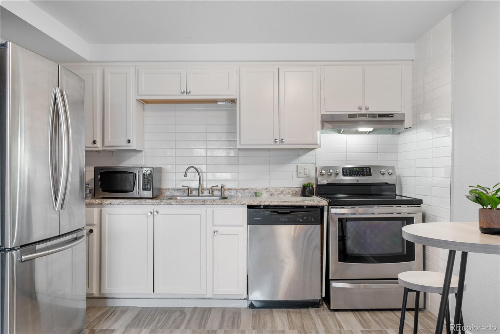 MLS Image #5 for 1306 s parker road,denver, Colorado