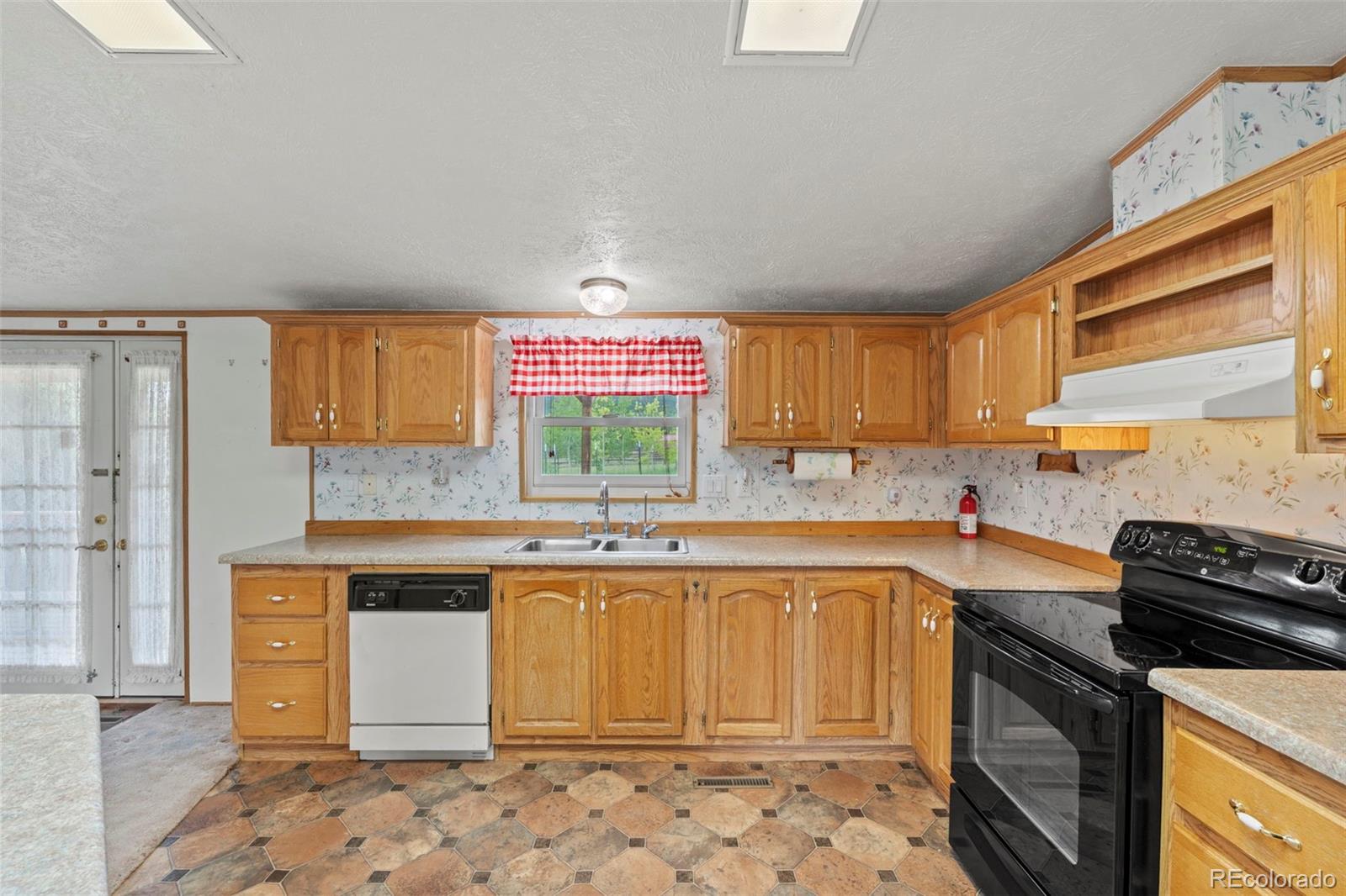 MLS Image #10 for 763  15th trail,cotopaxi, Colorado