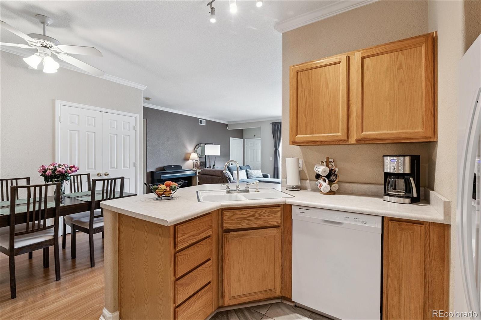 MLS Image #10 for 1131 s alton street,denver, Colorado