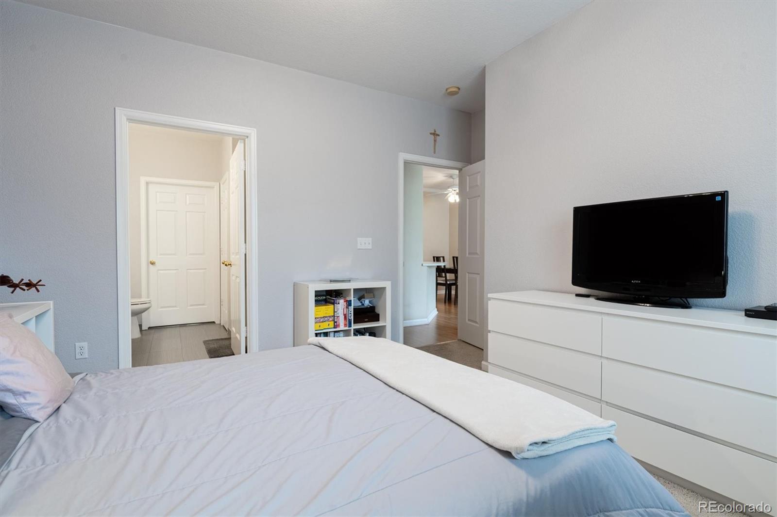 MLS Image #17 for 1131 s alton street,denver, Colorado