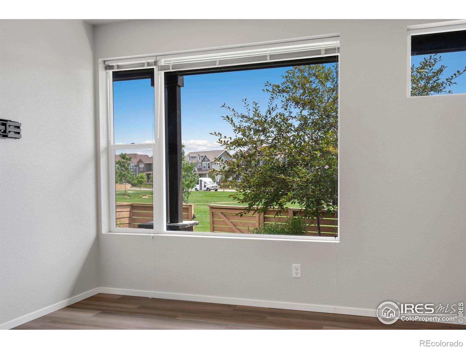 MLS Image #10 for 411  skyraider way,fort collins, Colorado