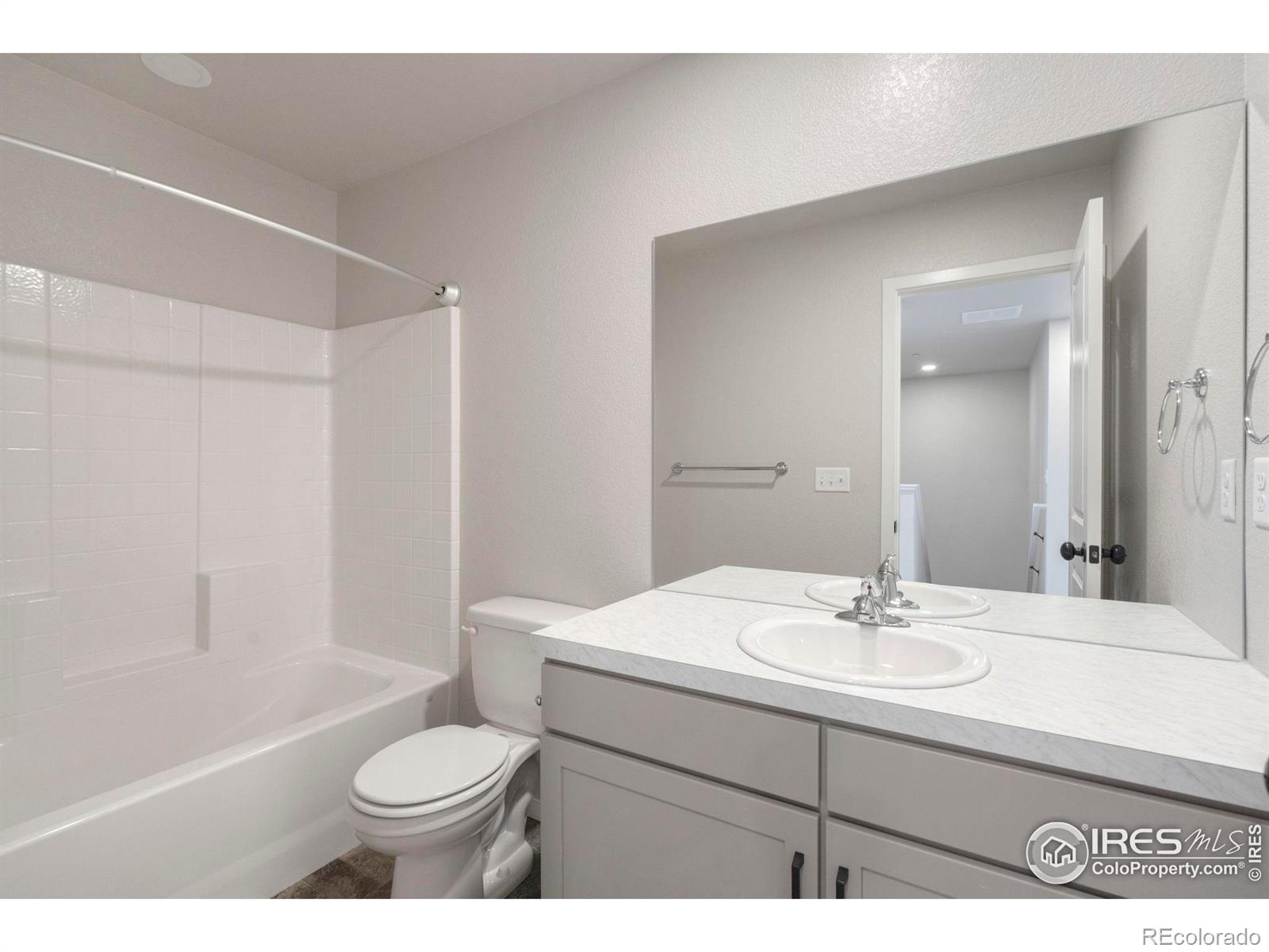 MLS Image #29 for 411  skyraider way,fort collins, Colorado