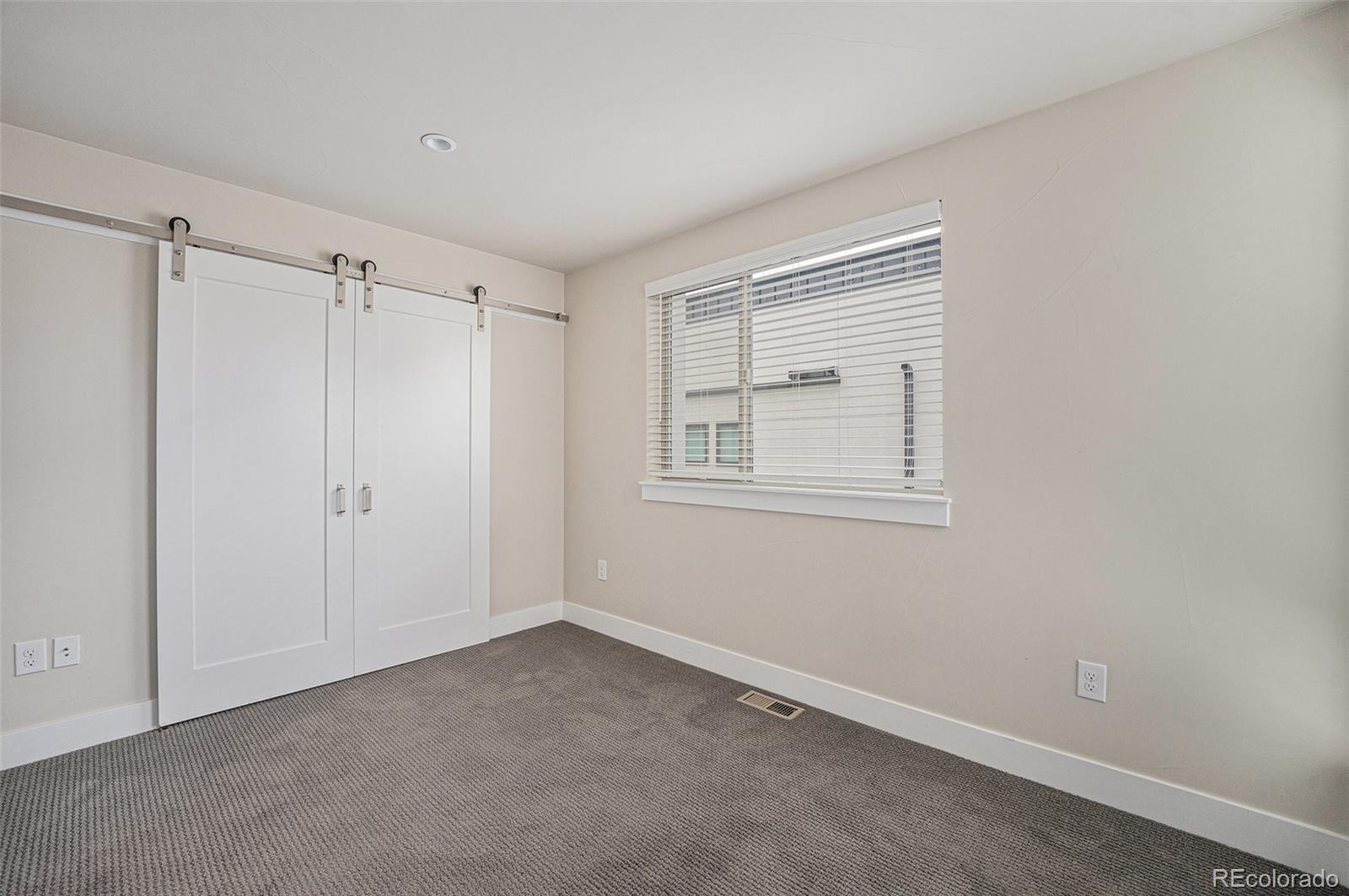 MLS Image #14 for 409  harrison street,denver, Colorado