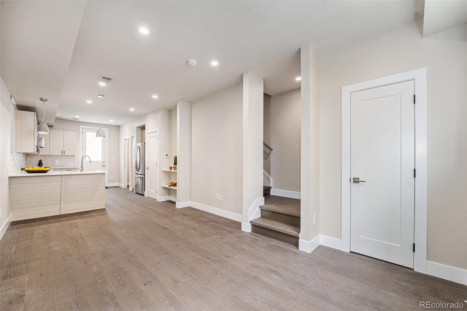MLS Image #2 for 409  harrison street,denver, Colorado