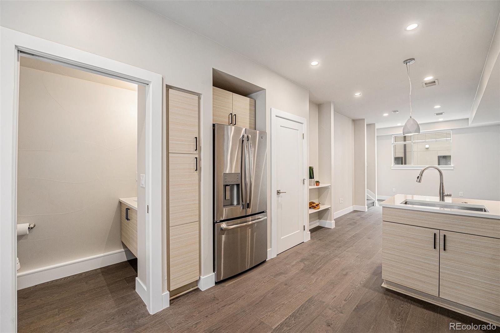MLS Image #5 for 409  harrison street,denver, Colorado