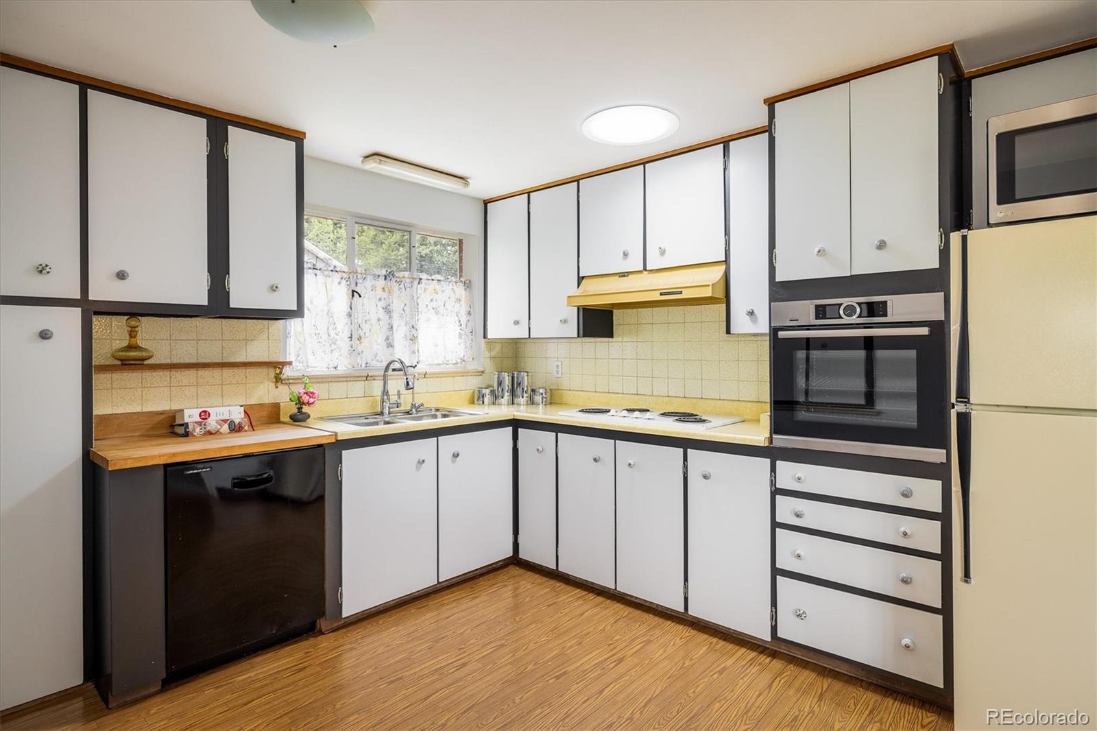 MLS Image #15 for 7092 w 4th avenue,lakewood, Colorado