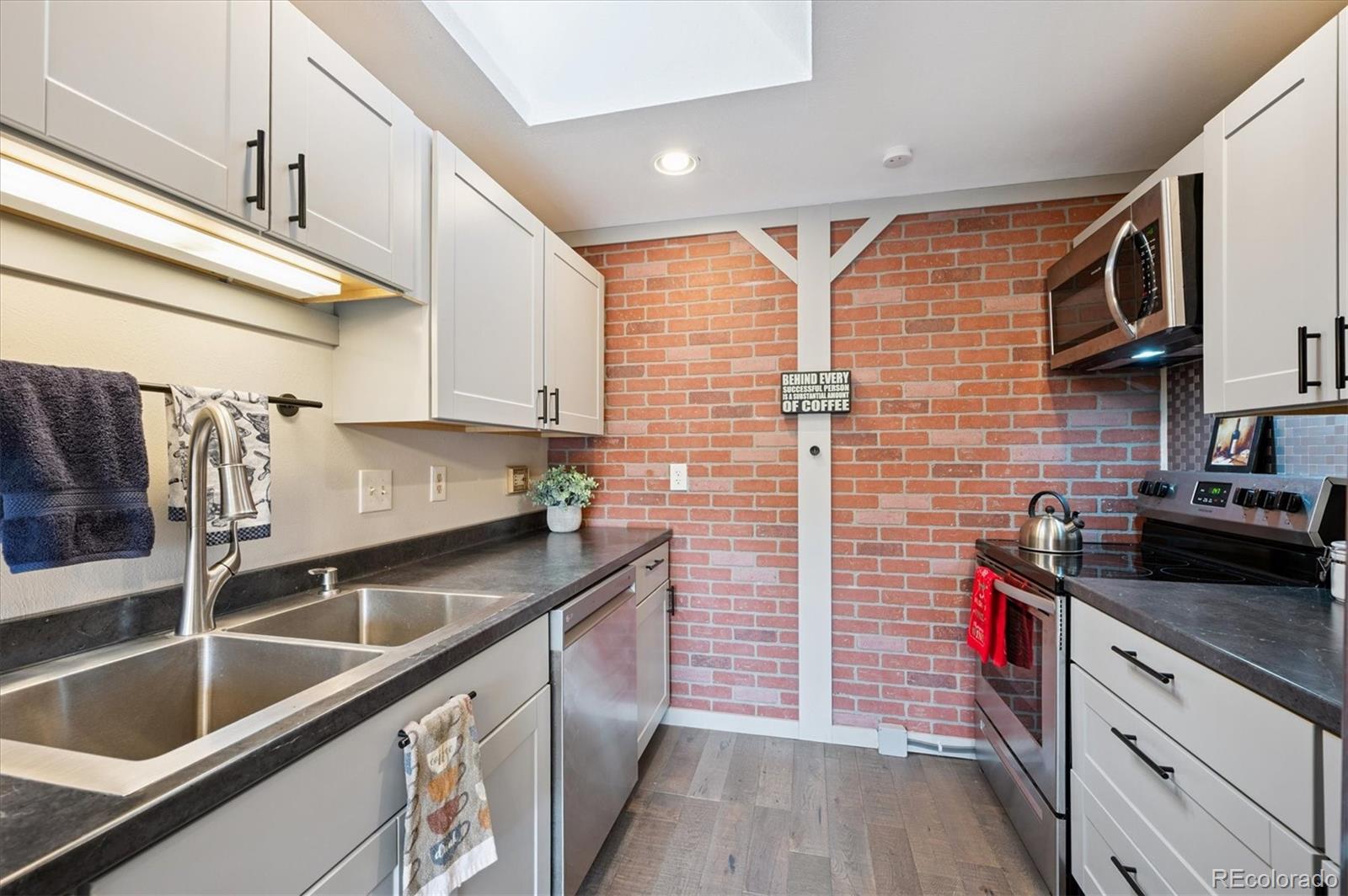 MLS Image #11 for 1615  secrest street,golden, Colorado