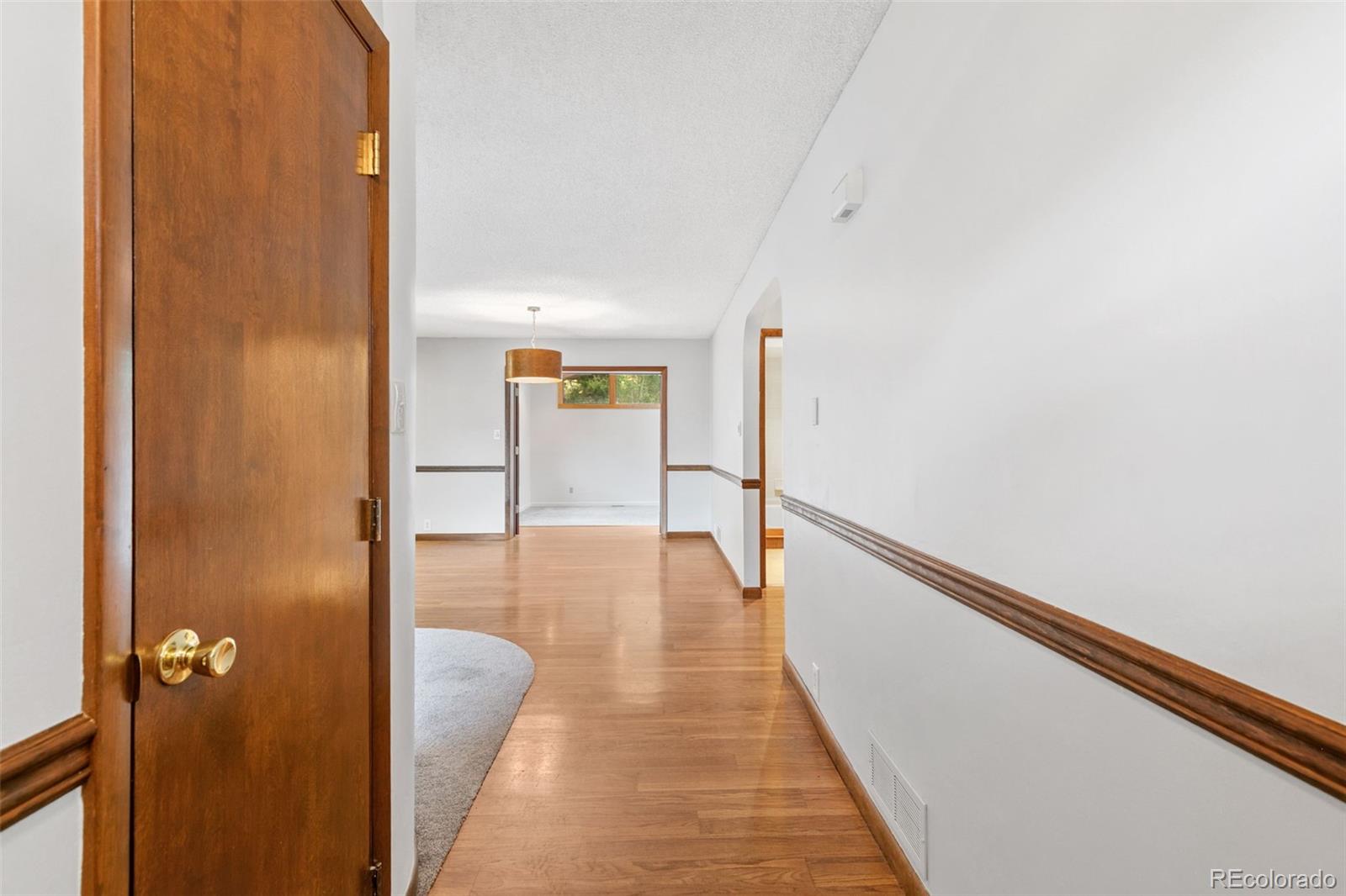 MLS Image #4 for 2835 n chelton road,colorado springs, Colorado