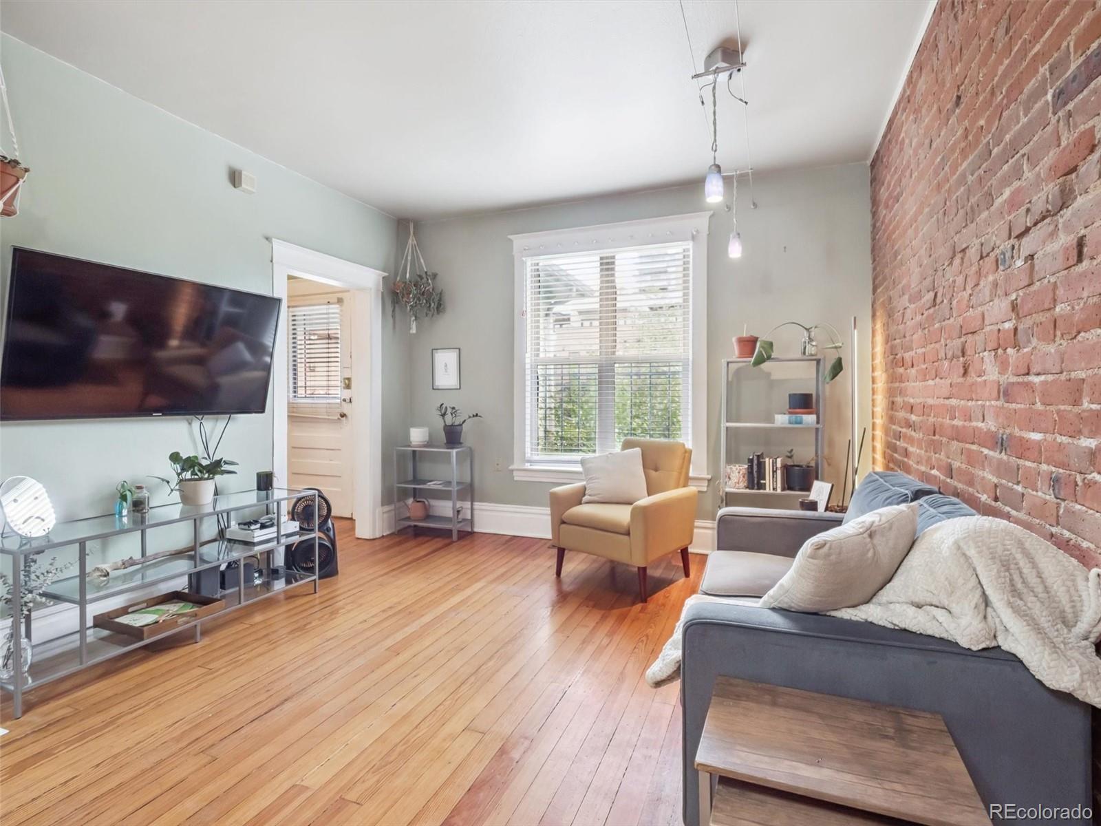 MLS Image #2 for 511 n washington street,denver, Colorado