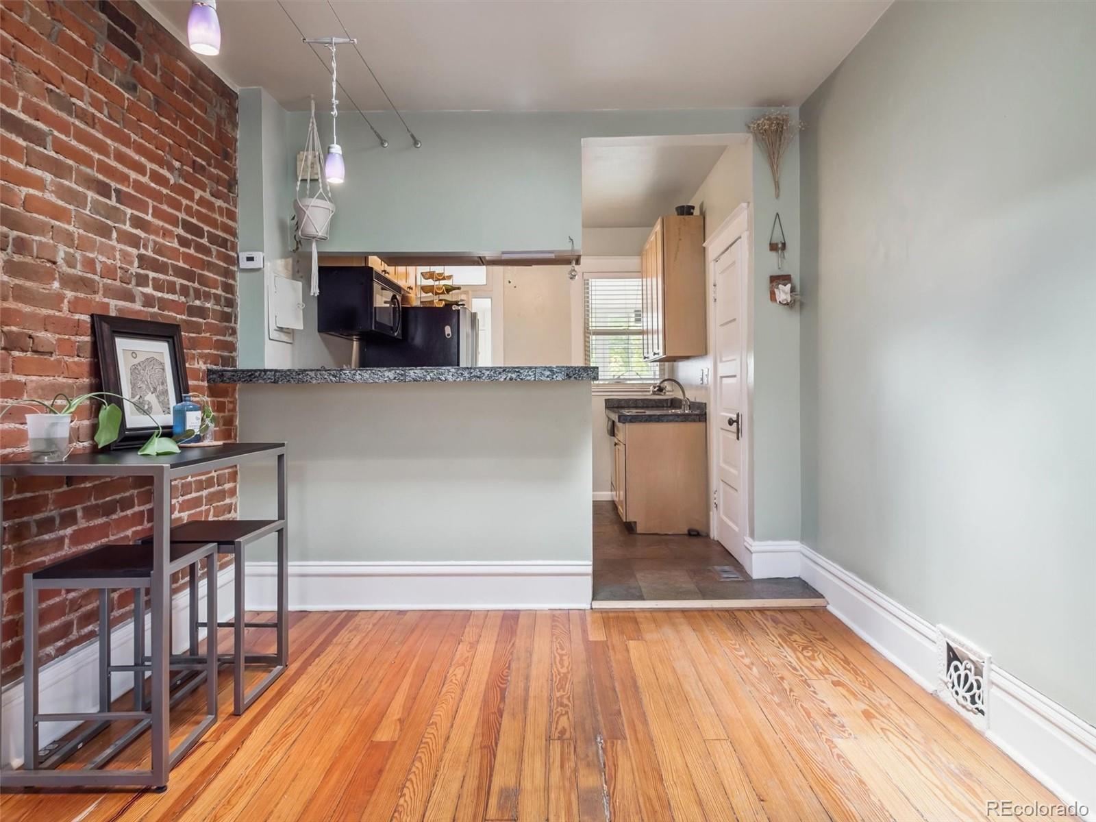MLS Image #3 for 511 n washington street,denver, Colorado