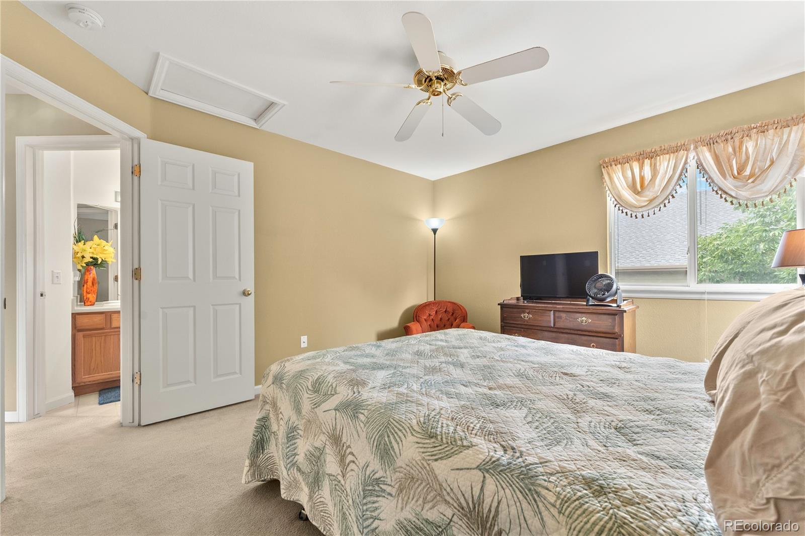 MLS Image #15 for 18947 e saratoga circle,aurora, Colorado