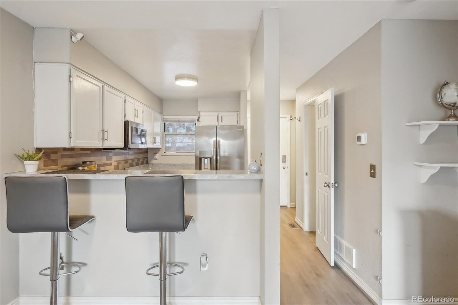 MLS Image #4 for 1818 s quebec way,denver, Colorado