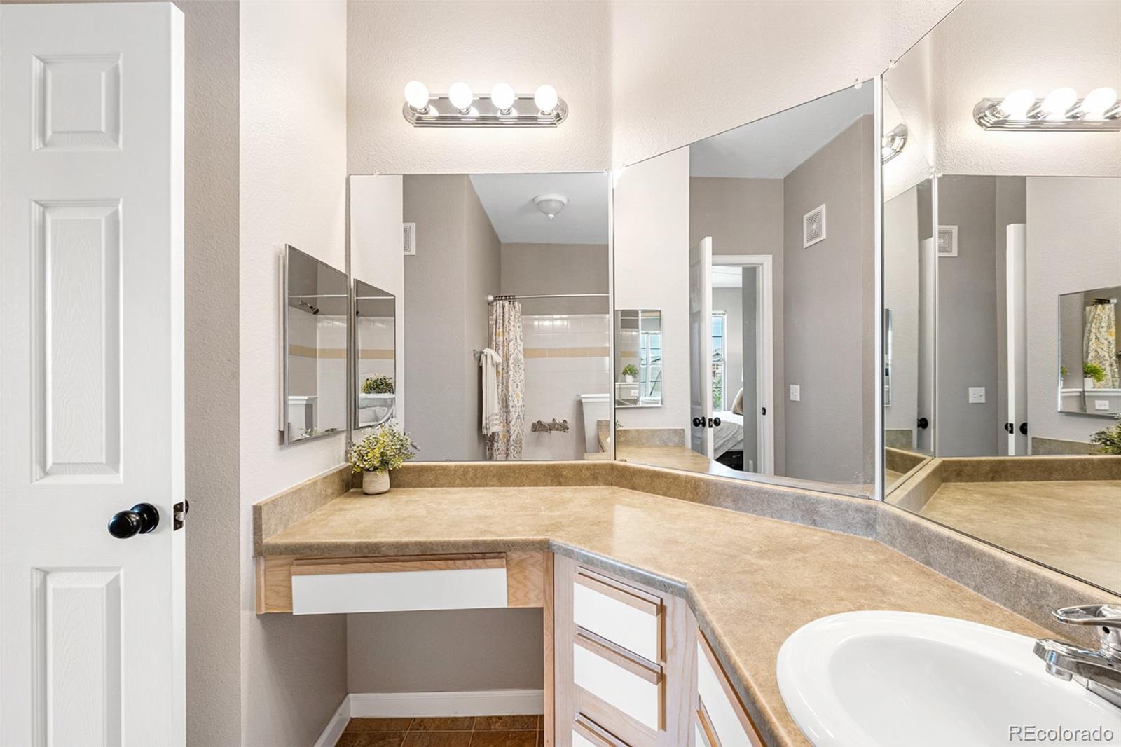 MLS Image #15 for 7438 s quail circle,littleton, Colorado