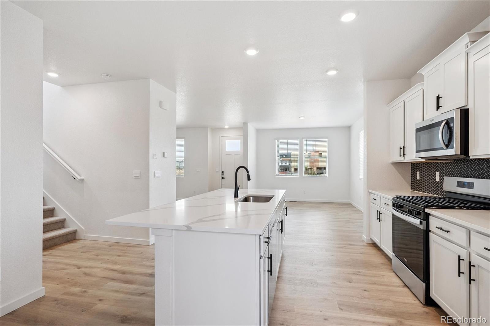 MLS Image #13 for 682 n shawnee street,aurora, Colorado
