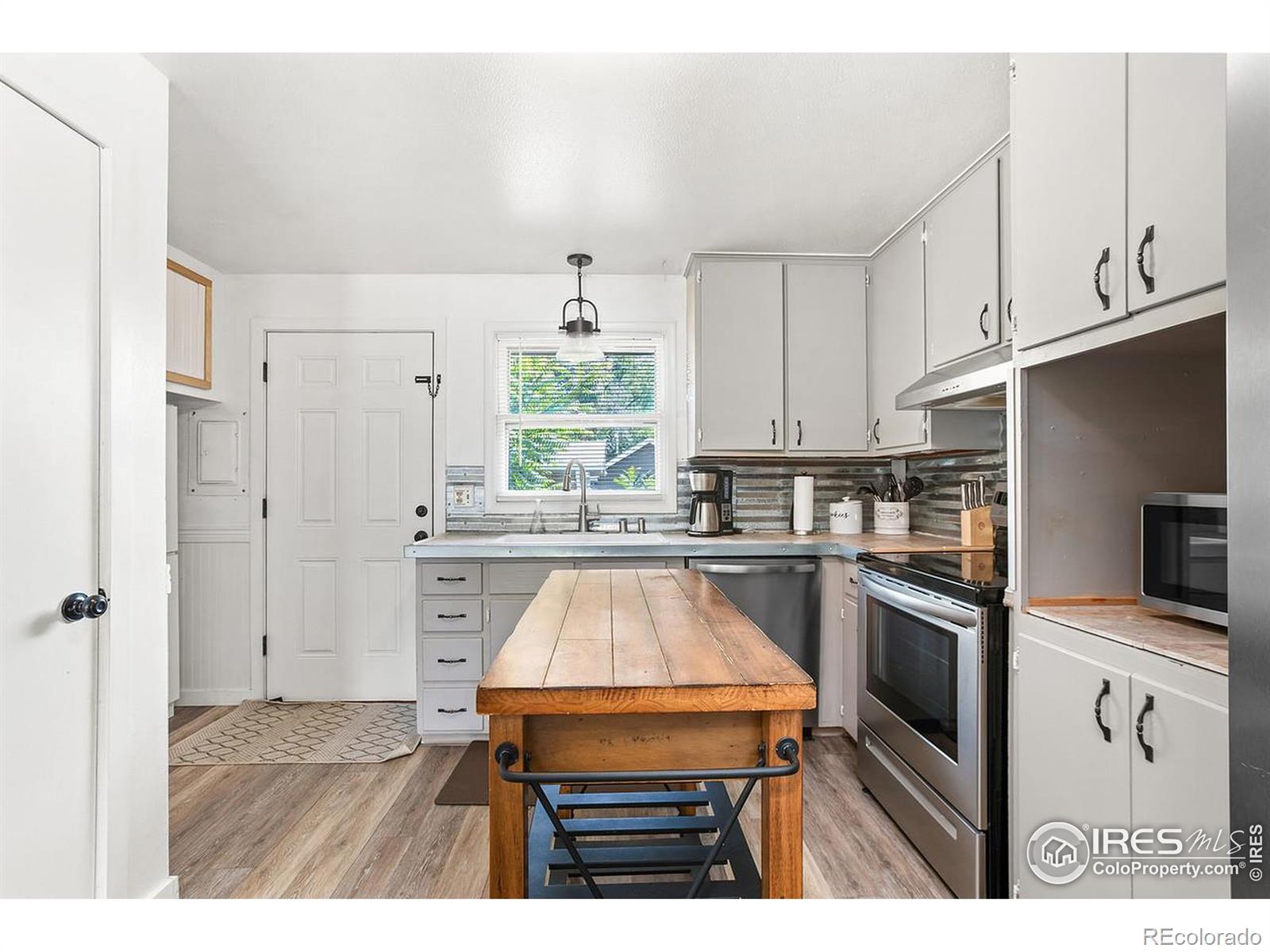 MLS Image #11 for 1064 e 1st street,loveland, Colorado