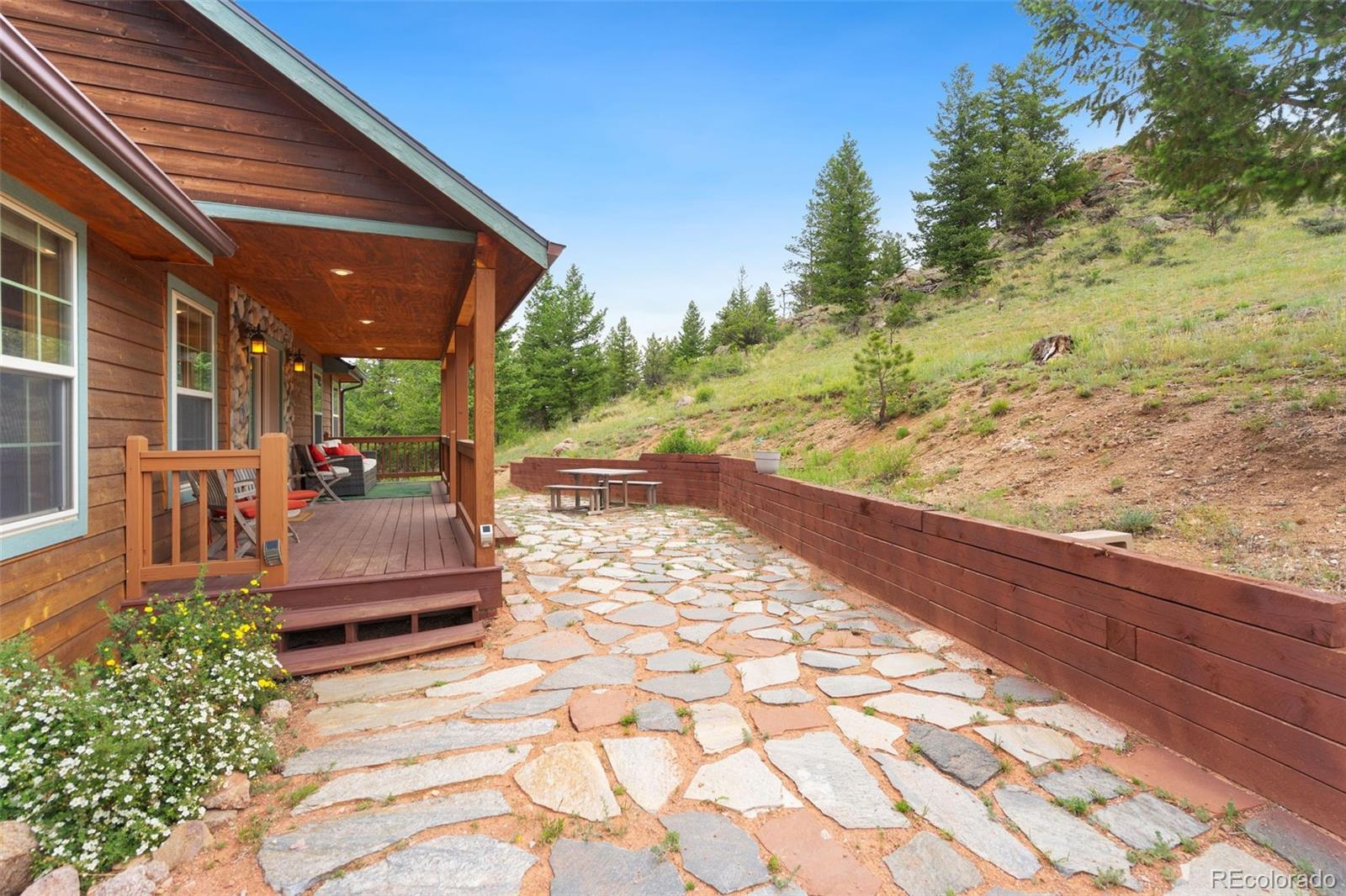 CMA Image for 241  Deadhorse Mountain Court,Livermore, Colorado