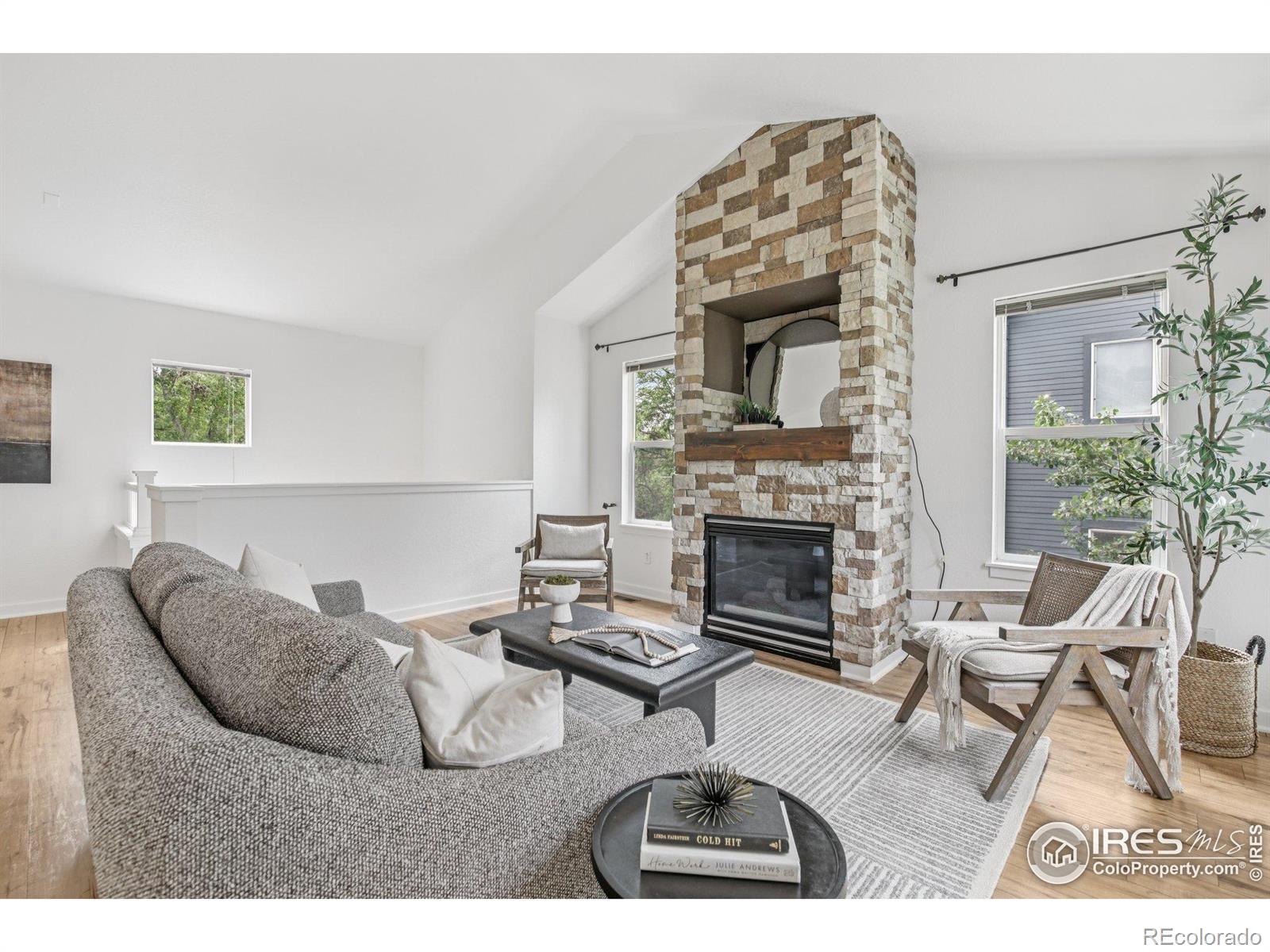 MLS Image #2 for 133  mesa circle,lafayette, Colorado
