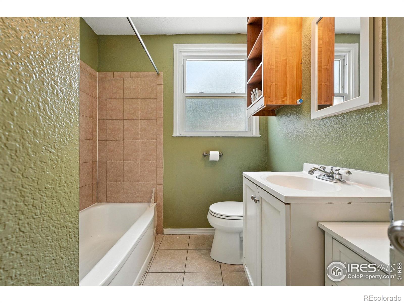 MLS Image #15 for 2080 s king street,denver, Colorado