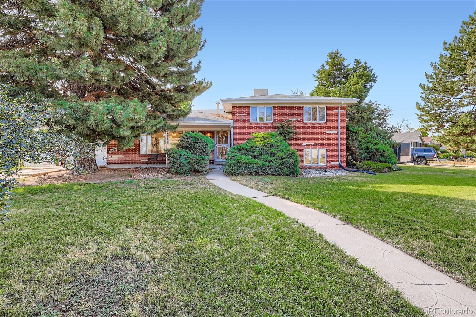 MLS Image #2 for 574  iola street,aurora, Colorado