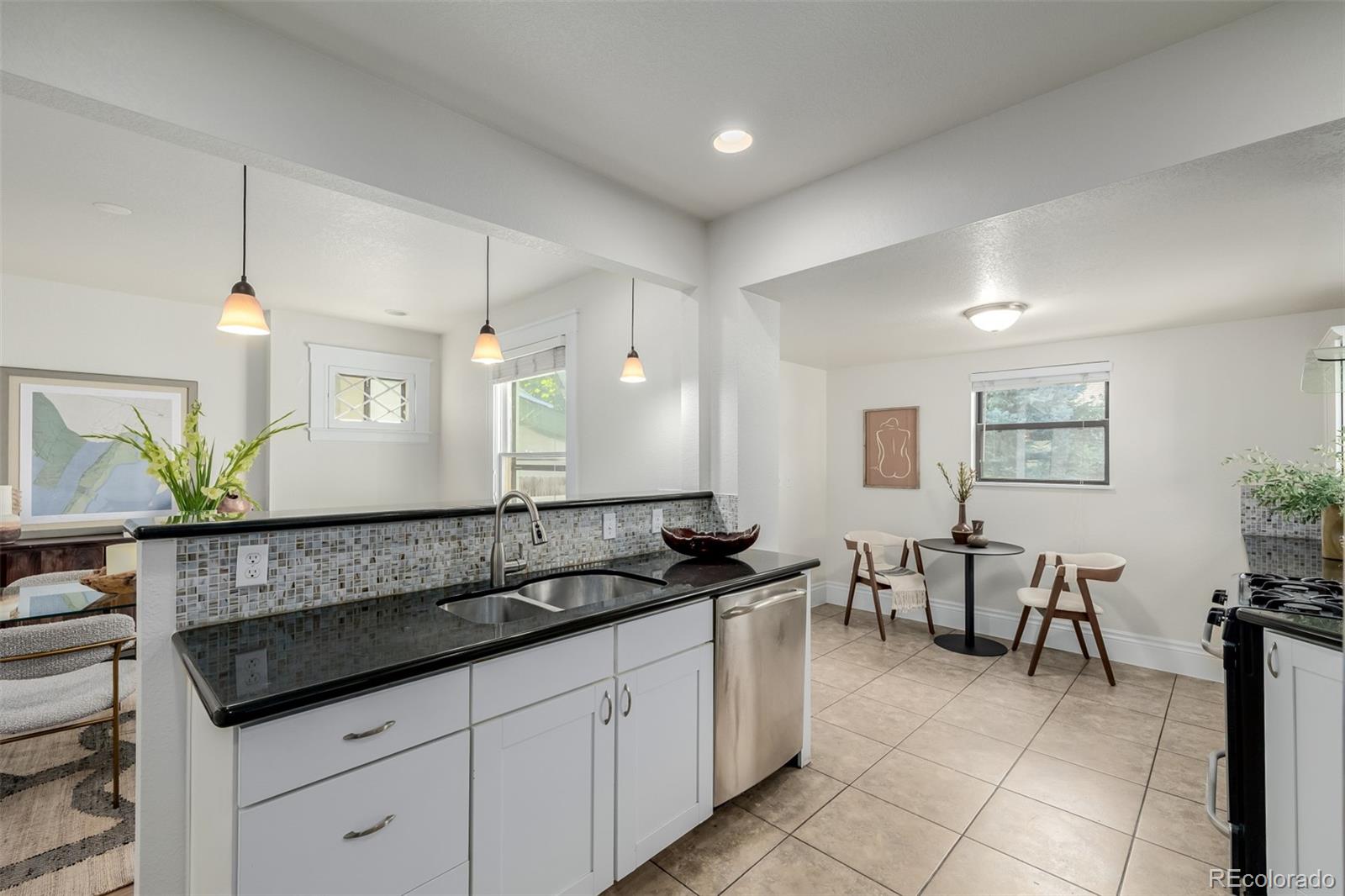 MLS Image #10 for 724 e 23rd avenue,denver, Colorado