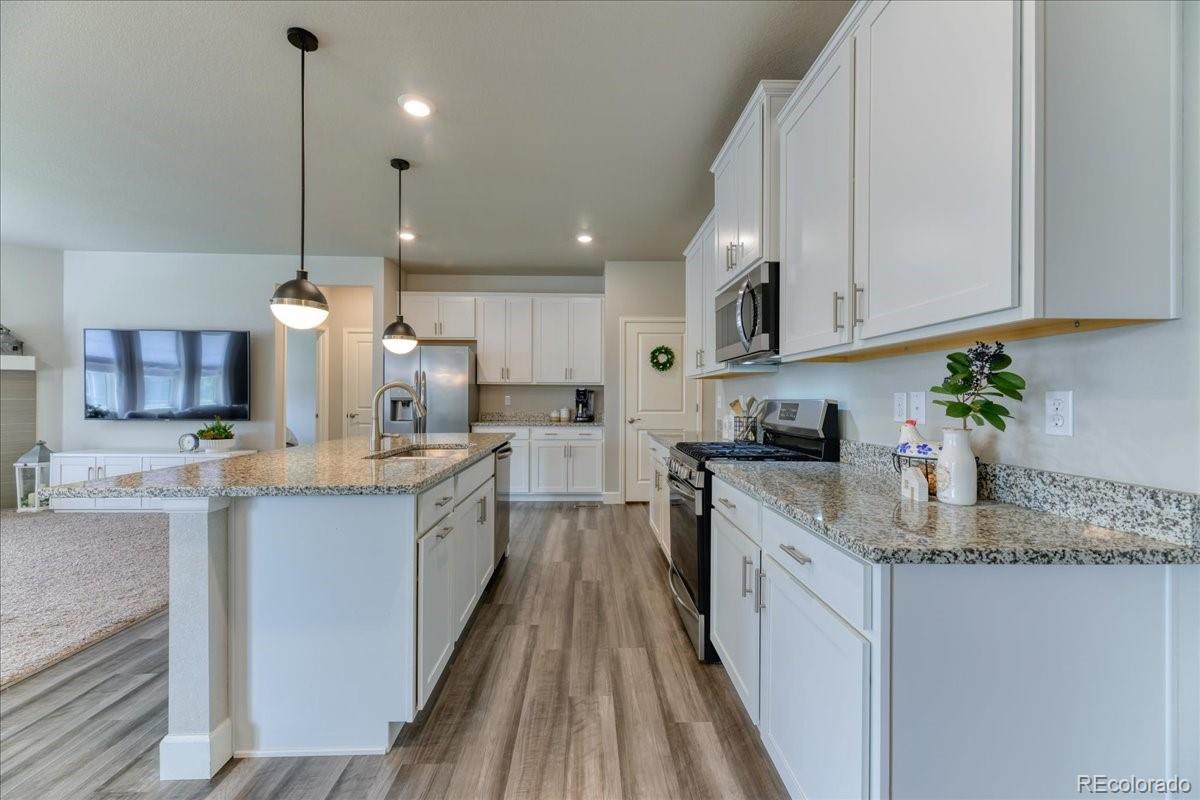 MLS Image #8 for 561  beaver creek court,brighton, Colorado