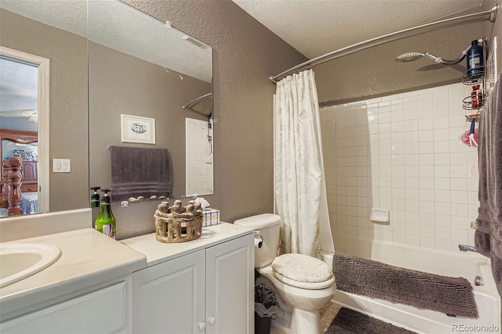 MLS Image #16 for 3750 e 92nd place,thornton, Colorado
